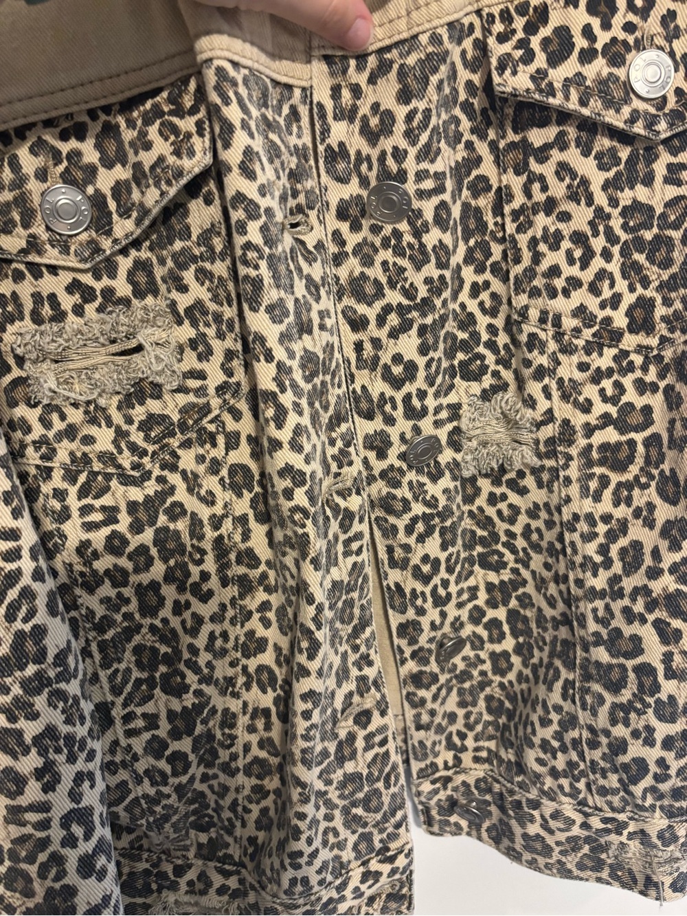 POL Distressed Leopard Jacket - Picture 6 of 8